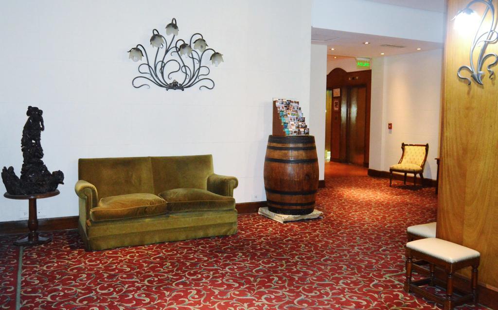 Hotel Posta Carretas Buenos Aires Exterior photo